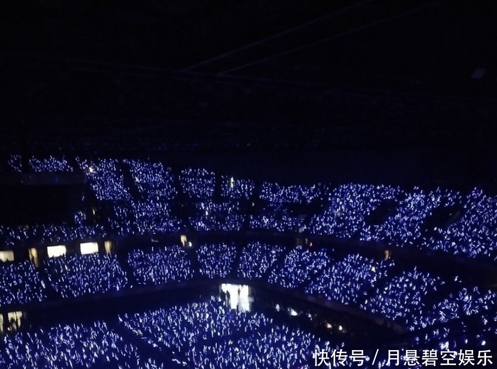 张艺兴深圳站演唱会