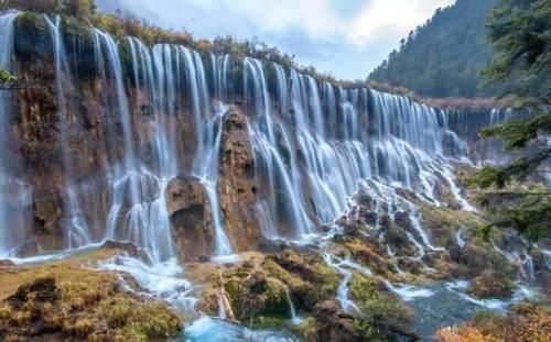 为何外国人到中国旅游人这么少？中国不是你想来 就能来！