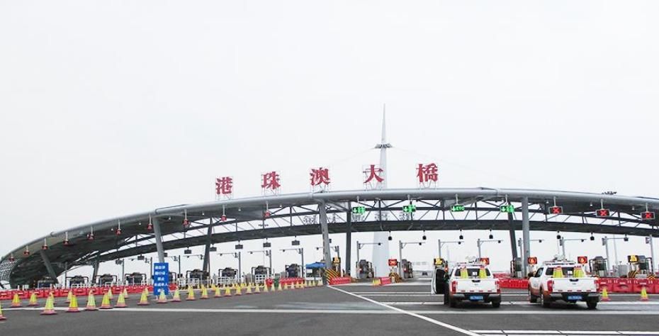  [港珠澳大桥]全球瞩目的港珠澳大桥，如今通行车辆少之又少，司