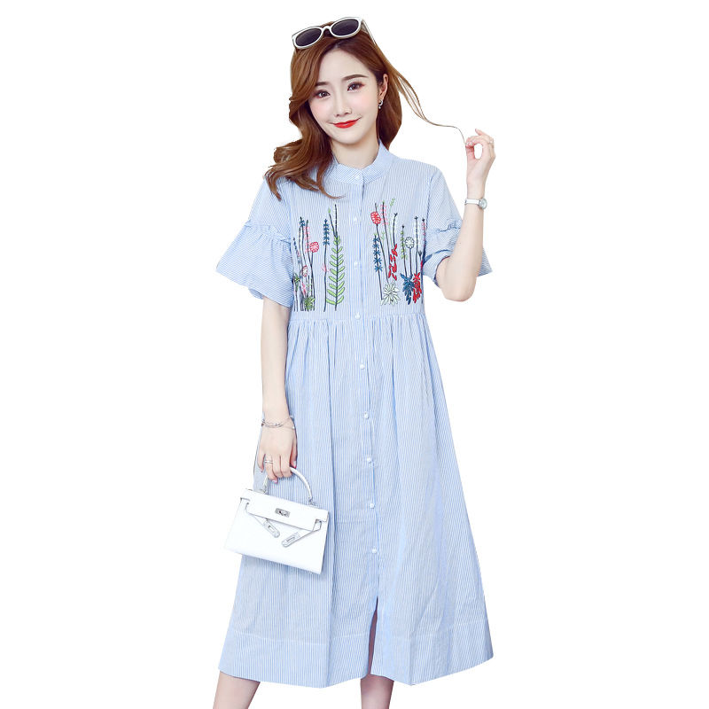 针织衫配打底裤太土了，今年就穿这裙子出门，白瘦美全有了