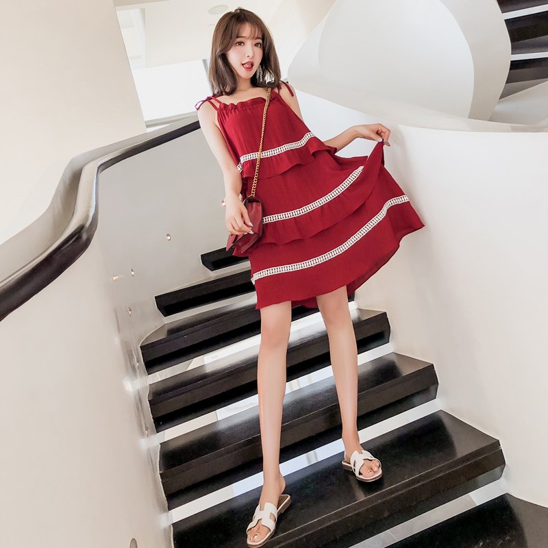 有一种性感“心机裙”，彰显浓浓女人味，上街惊艳全场