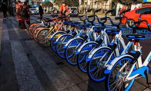  回收利用@多地集中清理废旧共享单车，问题来了：它是什么垃圾？