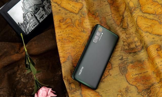  『旗舰机』极具性价比的水桶旗舰机 realme X50 Pro体验评测