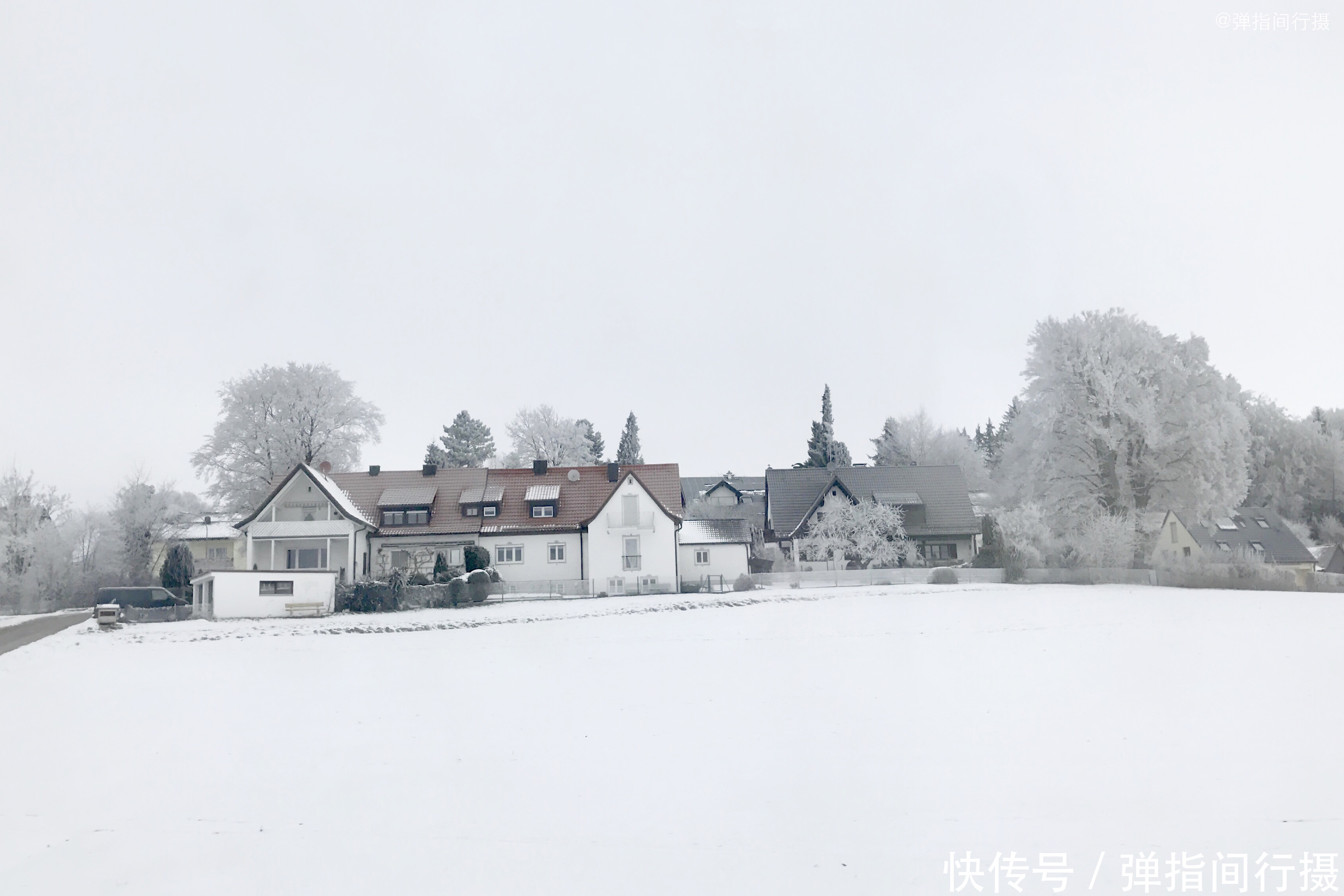 德国连降暴雪,导致交通瘫痪,却迎来如梦如幻的冰雪美景