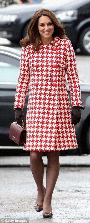 谁的穿搭更受欢迎？凯特王妃打败梅根 成皇室时尚影响力最高人物