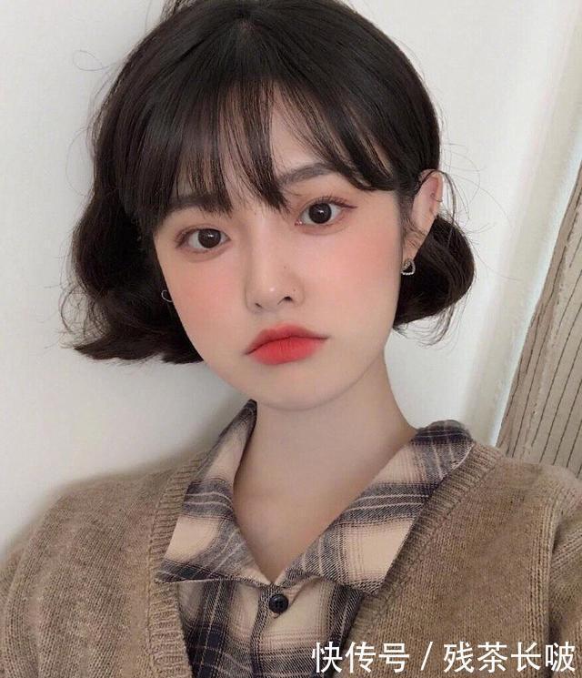  『万能』脸大的女生，试试这5款“万能刘海”发型，巨显脸小！
