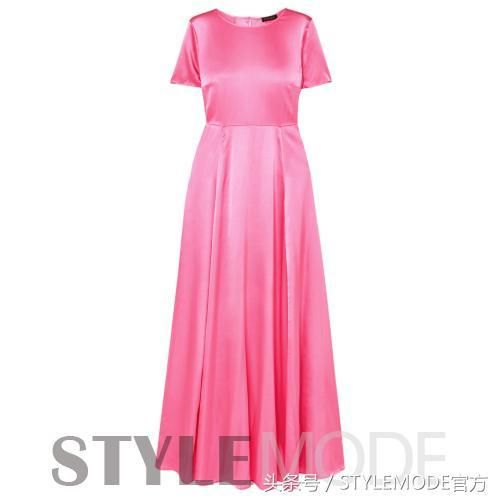 入秋的N套时髦穿搭，颜值最高还是粉色skr人！