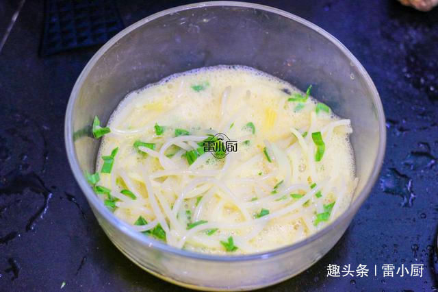 『黄豆芽』早春最该吃的菜就是它,清热明目,补气养血,这时候不吃就太亏了