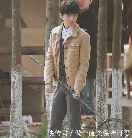 「动作」TFBOYS三小只回农村!千玺最悠闲,王源最真实,王俊凯最尴尬!