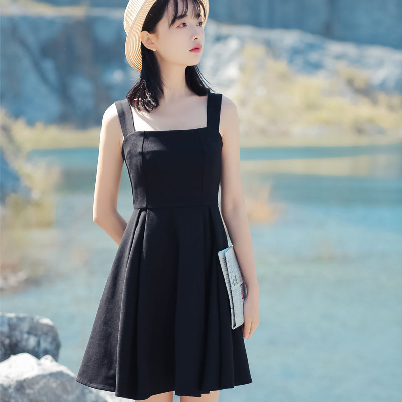 去海边完都穿这样的连衣裙，而我穿防晒衣，被笑话了，马上抢8件