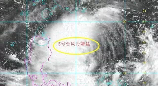 “胖台风”丹娜丝出现，七级风圈半径最强达350公里，去江浙沪？