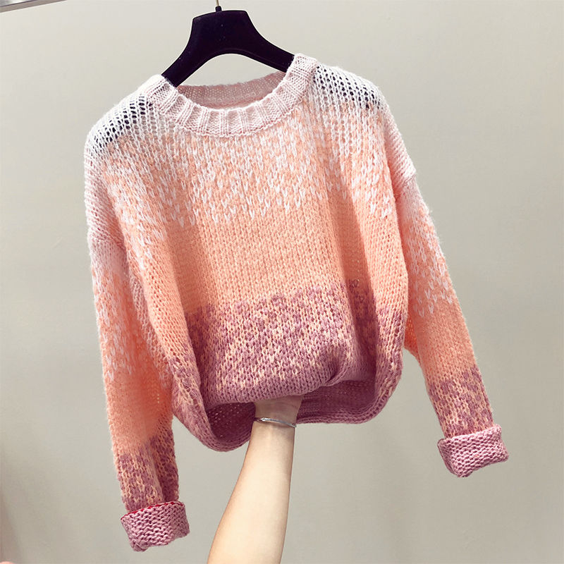 闺蜜身上的小衫换了一件又一件，简直美嫩的太迷人