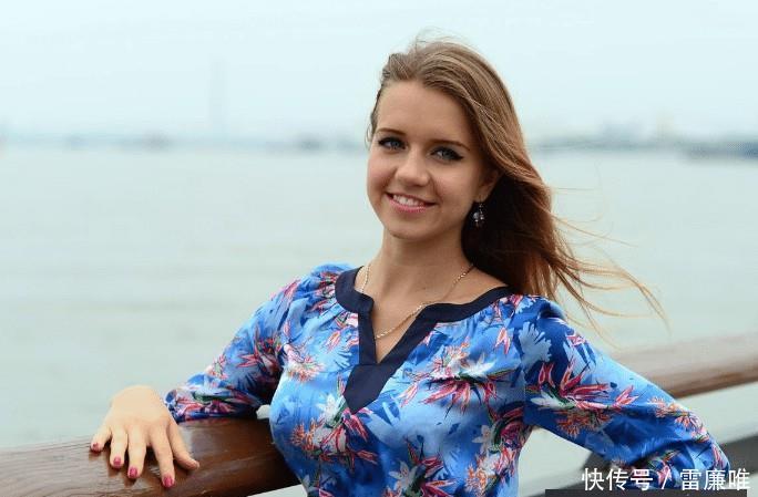 1万人民币在俄罗斯兑换约10万俄罗斯卢布，能享受些什么服务？