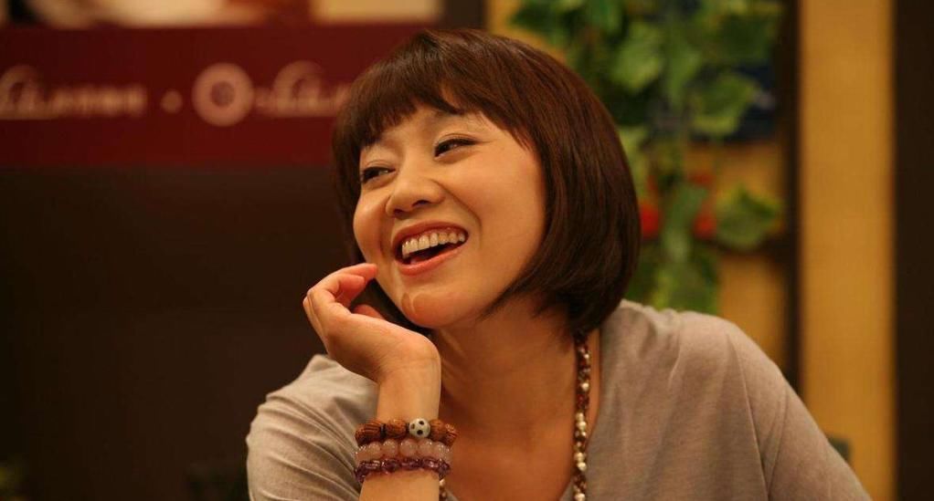  [外侧脂肪]脸上有这5个“迹象”的女人，容易显老，出现一个就要警惕