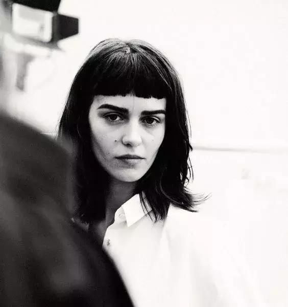 周冬雨，短发不是你说剪就能剪，根据脸型选择长度才是关键!