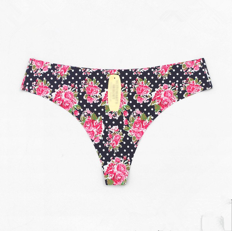 越来越多女人不穿三角裤，只穿“五颗珠”，性感撩人特惊艳