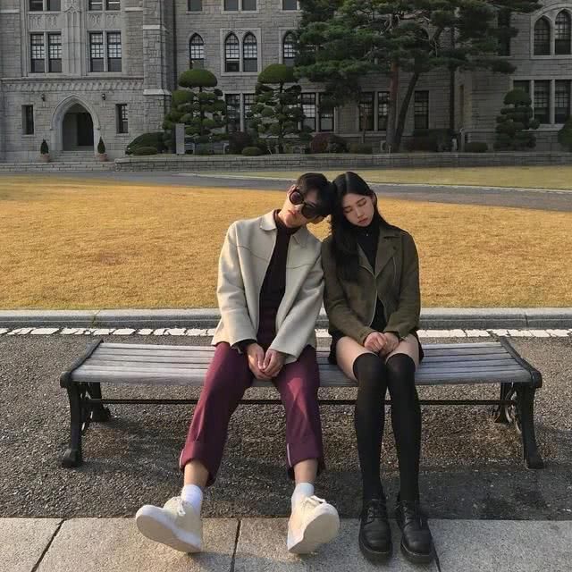  『下搭一』私藏的9套情侣装，款式简单却显高级感，男生快分享给你女朋友