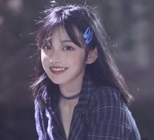  洗头发的时|女生洗头发时，千万不要做的“3件事”，否则头发油到让你不敢认