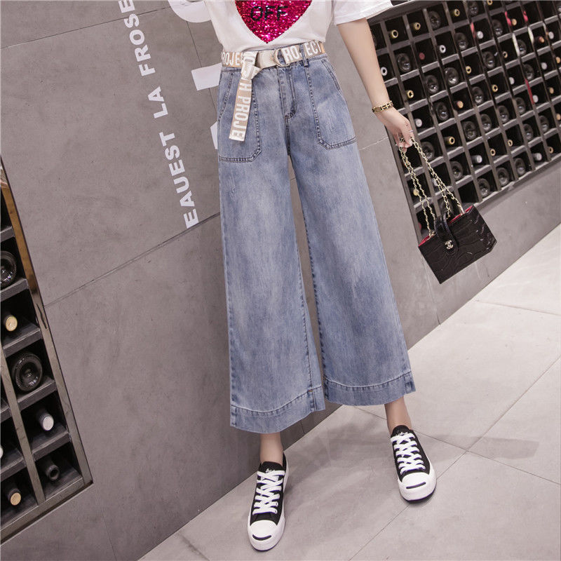 回忆过往，那件白色T恤+牛仔裤的你，是那么青春充满活力