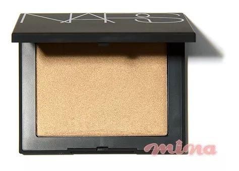 彩妆｜简单易上手！巧妙运用高光轻松打造时尚美人气场 闪闪惹人