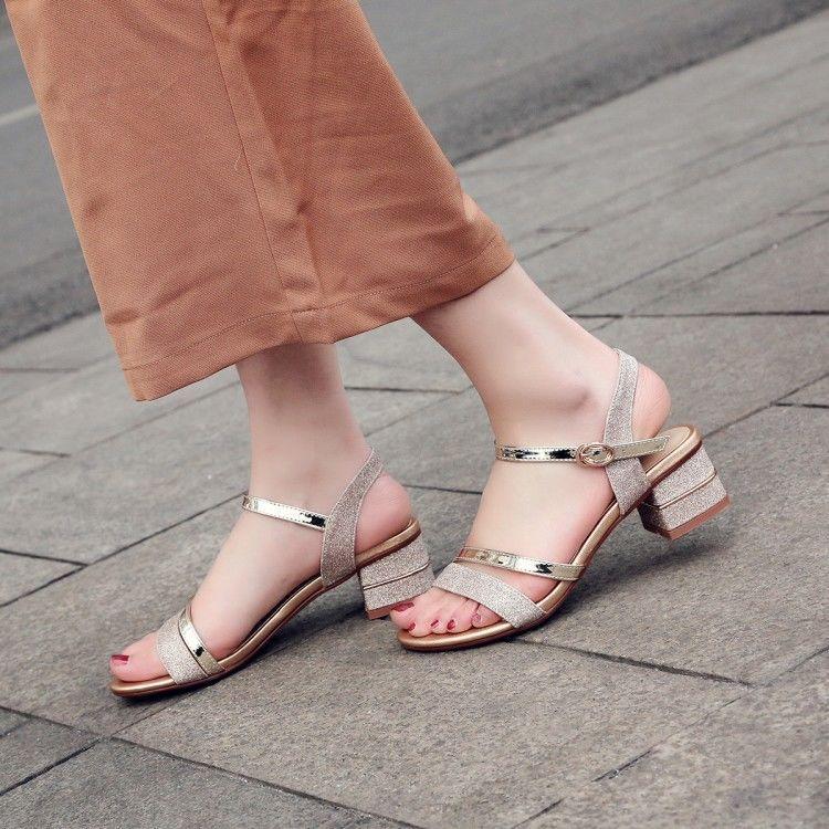 三伏天适合穿这样的高跟鞋, 鲜美显性感, 不伤脚显腿长