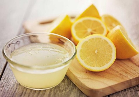 柠檬可以直接榨汁喝吗 柠檬可以和什么水果一