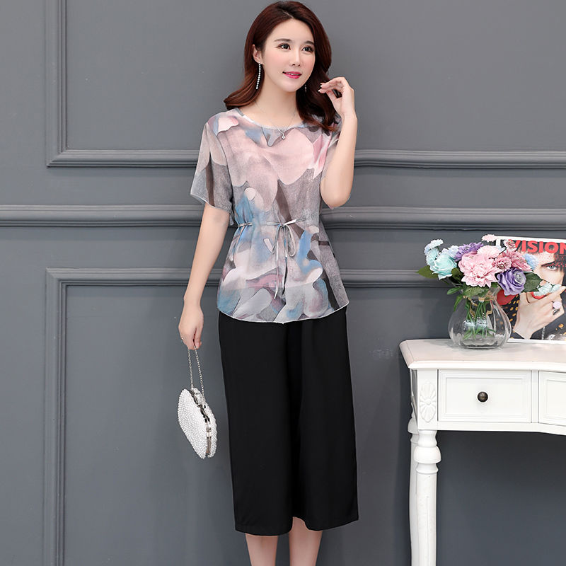 若你是60后女人，学学下图这样穿，才知道什么才是女人味