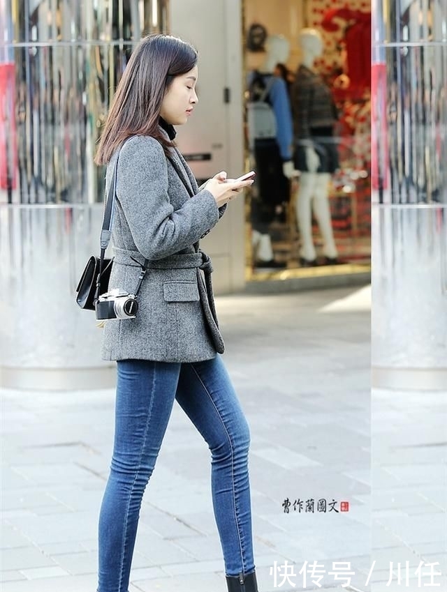 『彩色』时尚就是有艺术含量,美女选择彩色高跟,让搭配新颖别致艺术范儿