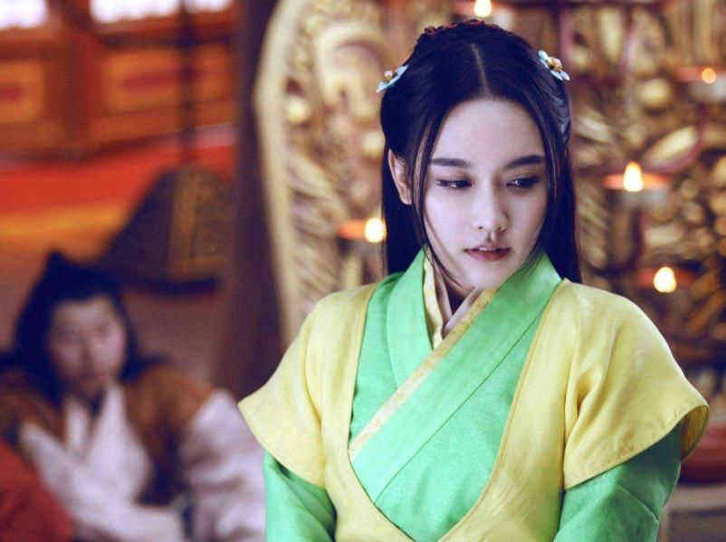 皇帝:少女一生未入皇宫,却在宫外生下天子,逝后皇帝辍朝11天