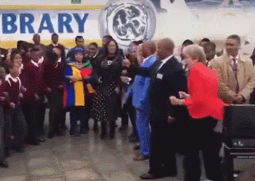 t01c5899286a4c764a5.gif?size=365x259