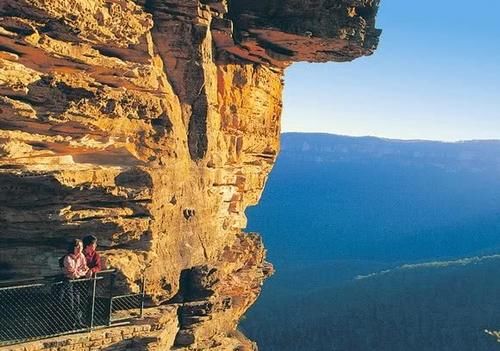 迄今为止，全球最壮观的9个悬崖路径，一个比一个惊险！