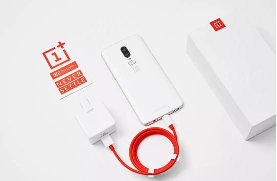 盘点2018夏季潮流单品，有奇葩也有常见，最后一样百搭还潮！