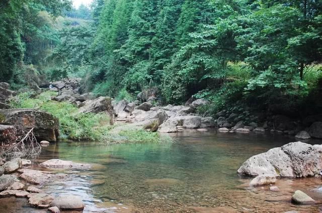 成都近郊一个小城，藏着7个耍水圣地，还全都没有门票！