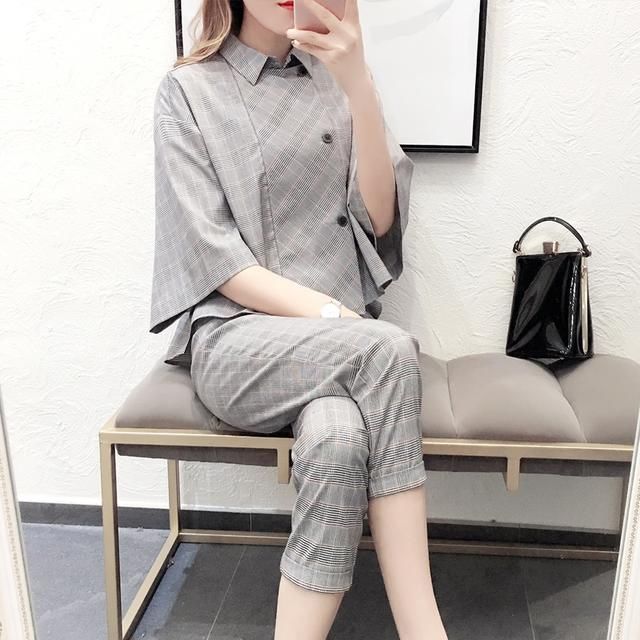 小个子女人别穿长裤，新出秋季套装，显档次又漂亮，美的先人一步