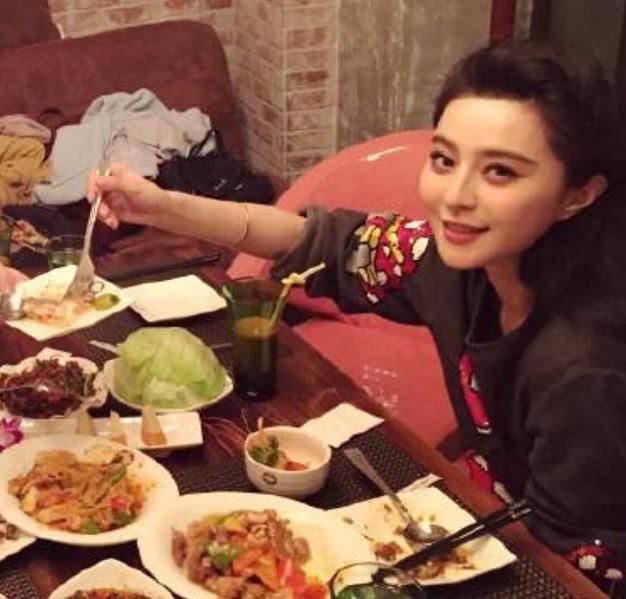 范冰冰赴美是什么梗?借口太low了,成龙说了4个字