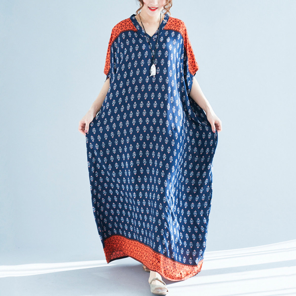 怪不得老婆不爱买打底裤，只因这“吊带裙”更漂亮，贼舒适呢