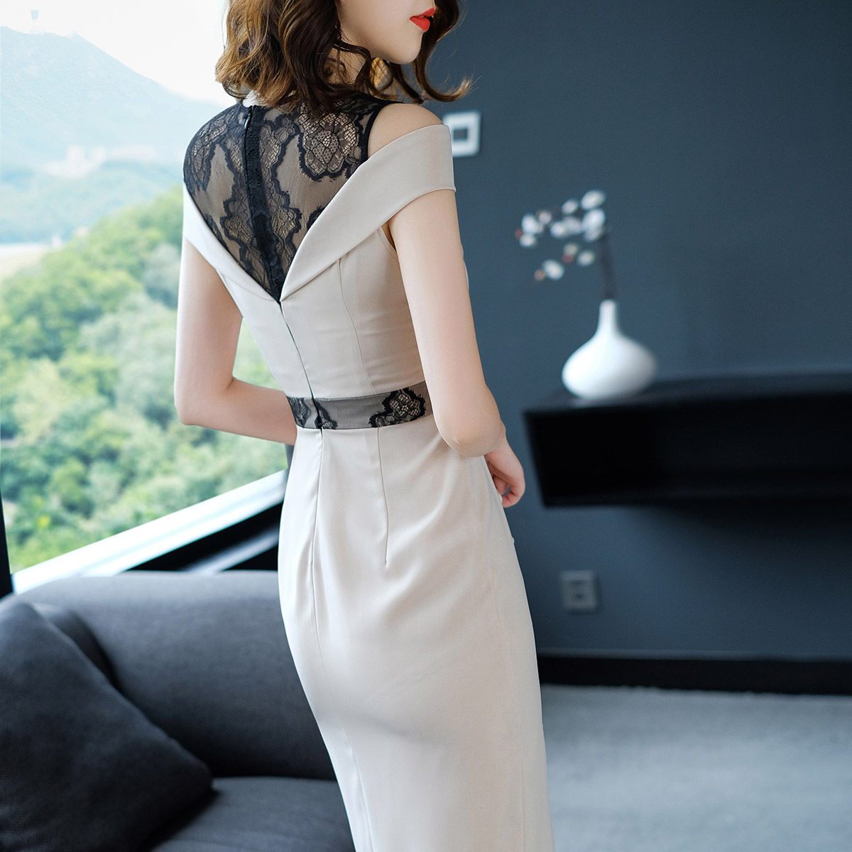 有一种裙子叫“流氓裙”,上身果然美到爆,穿出凹 凸有致好身材