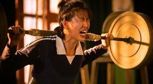  「名媛」星二代组团拍片，郎平邱淑贞王中磊李连杰女儿争艳，谁更像名媛