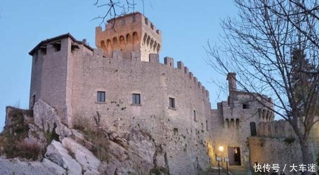 全球首个对中国免签的国家,风景优美,国人为何不愿意去