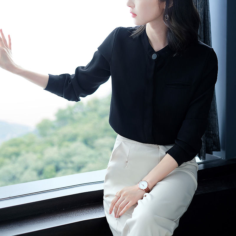 谁说女人太“丰满”不好看!看下图女人，前凸后翘，让人过目不忘