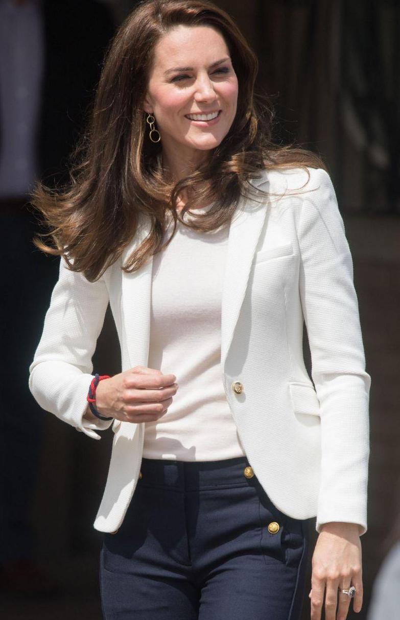 莱蒂齐亚和凯特王妃穿白色很出众! 清爽的颜色、简约风格真撩人!