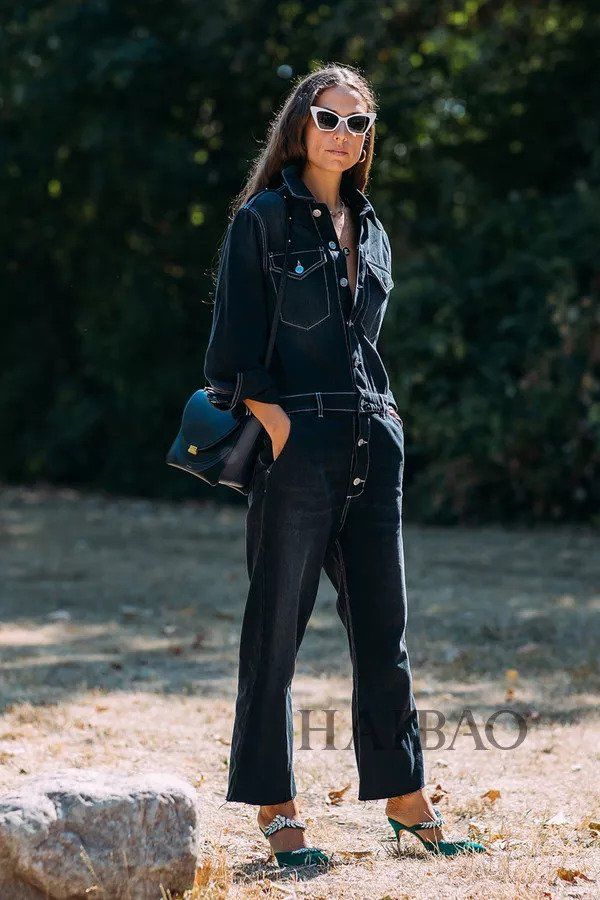 种草| 王菲又把工装连体裤穿火了,早秋抢占C位就靠它啦!