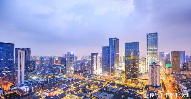 昆明、西安、成都、重庆四城市各区GDP总量排名！