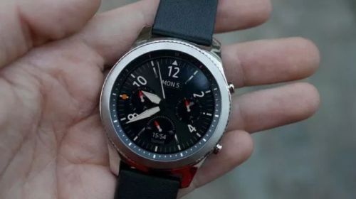 苹果手表蜂窝和gps哪个贵 t01c5b81851b93fab0a.jpg