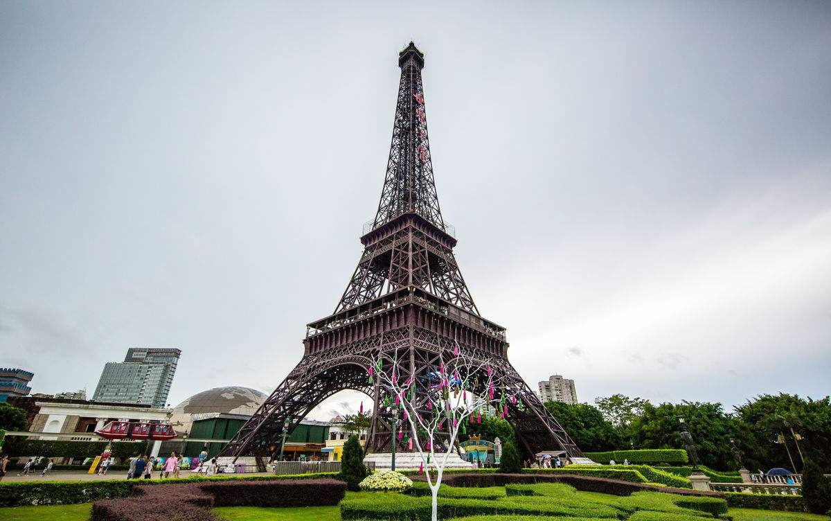 未来的全球标杆城市：两国举国模仿均未成功，未来或将替代香港