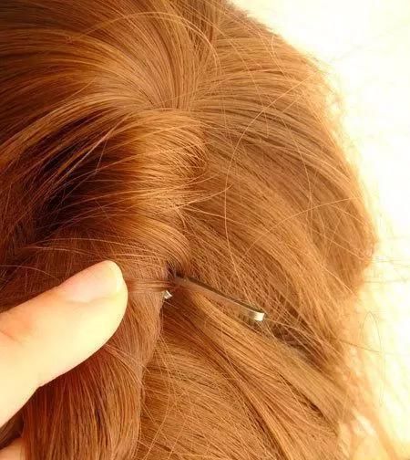  「女人」简单的中长发卷发编发教程,爱美的你不要错过,漂亮女人...