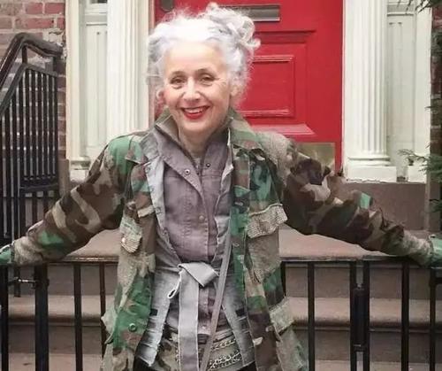 连62岁老太太都美丽地环游世界，你还有理由邋遢？