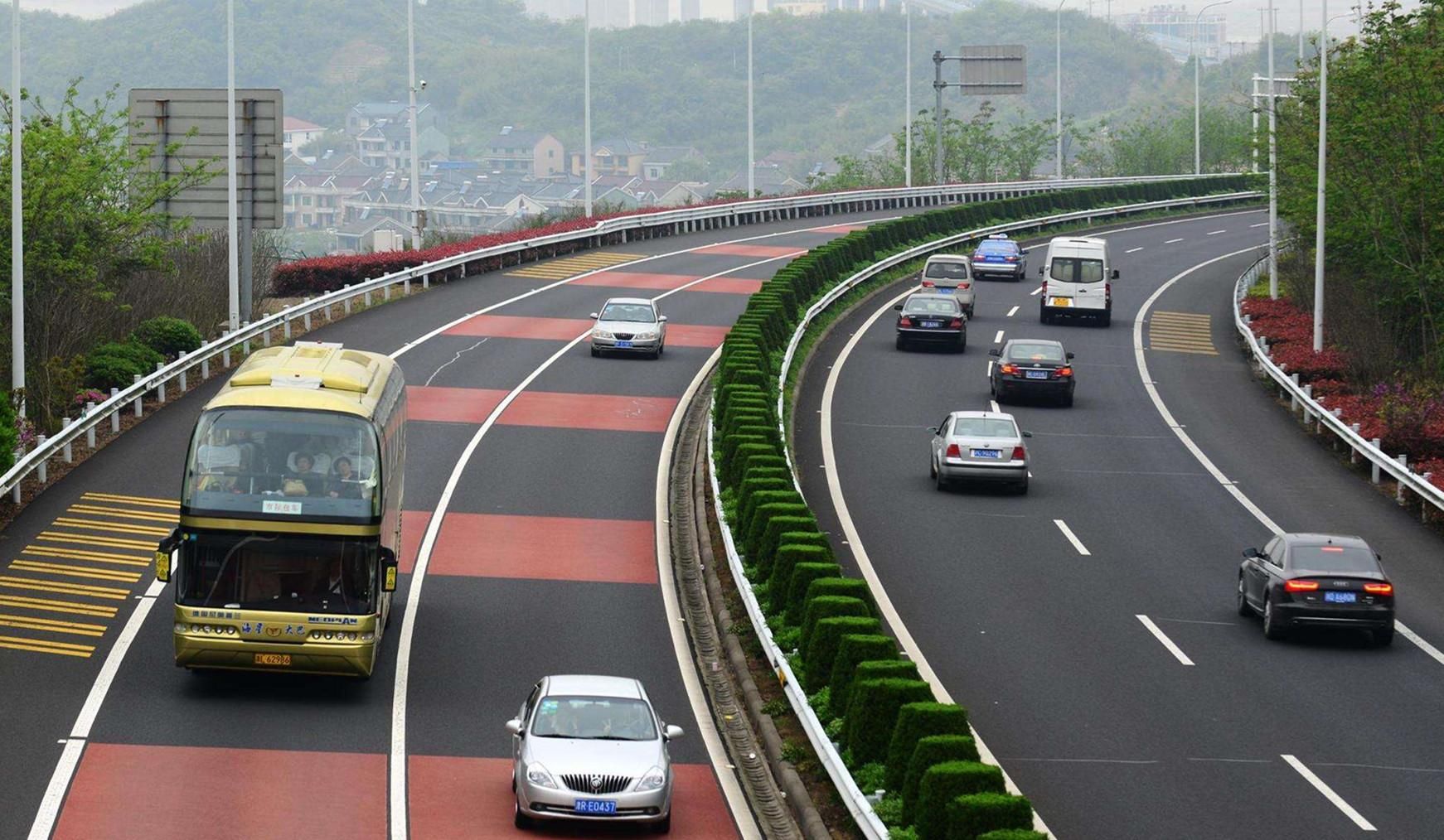  #上线#已经实施5天！高速收费新政策已上线，车主：有人欢喜有人