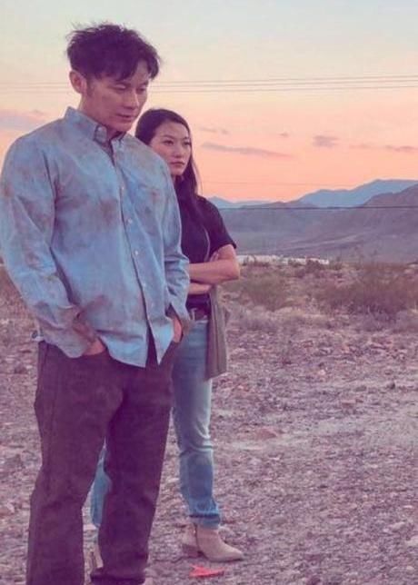 李晨方回应分手谣言：微博没删，戒指没摘，网友：一定要挺住