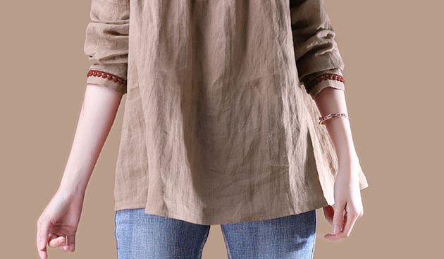 膝盖怕凉的女人，阴雨天少穿连衣裙!试试这种棉麻装，好穿还洋气